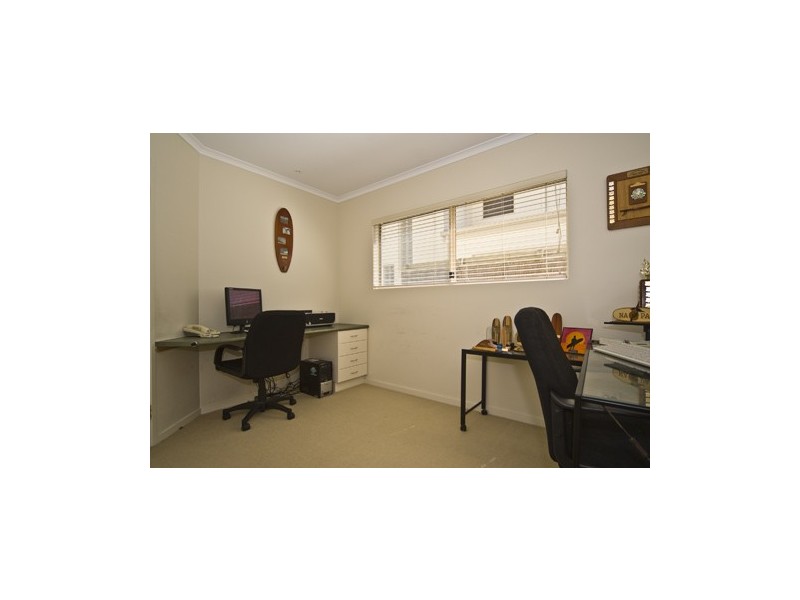 Unit 5, 5 Tranquil Place, Alexandra Headland QLD 4572