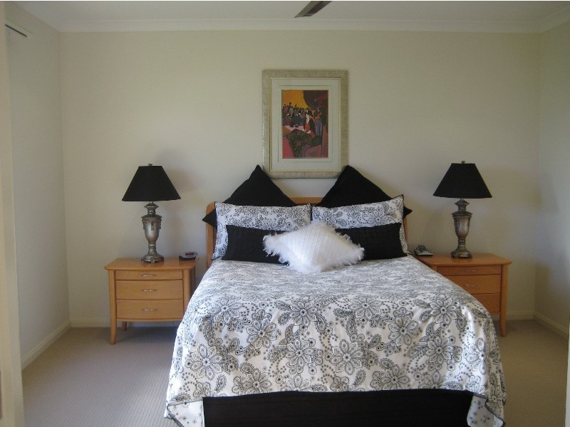 15 Bateman St, Sippy Downs QLD 4556
