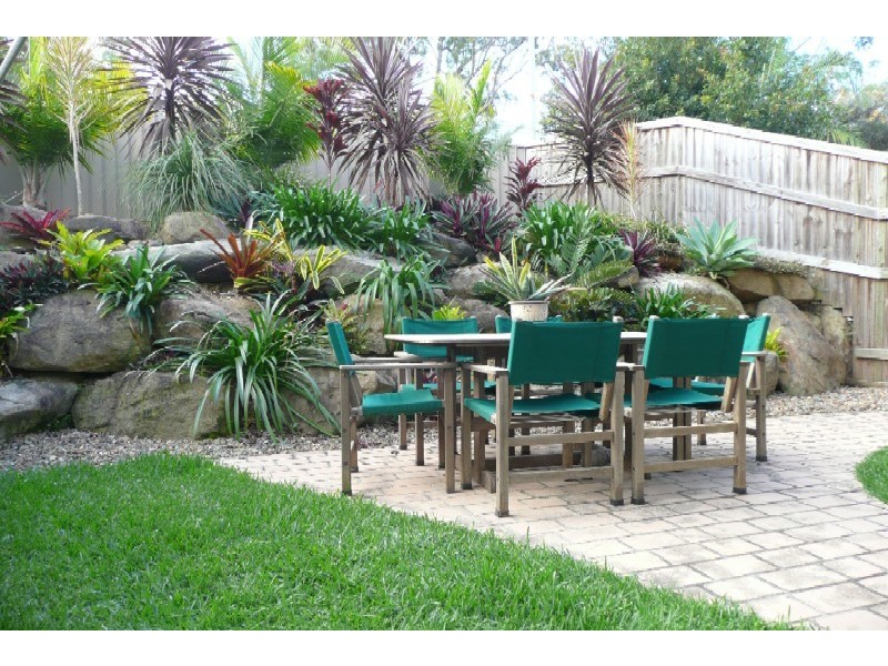 2/2 Rosewood Drive, Caloundra West QLD 4551