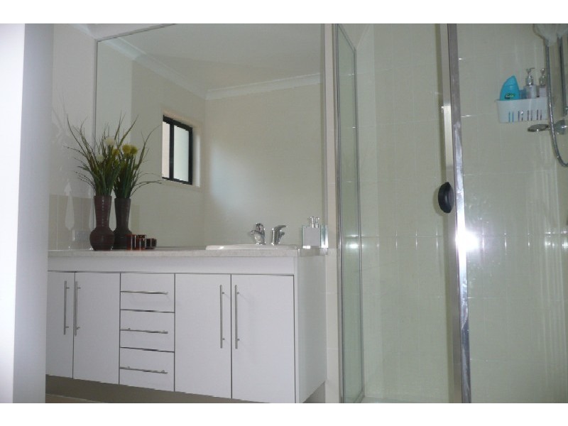 2/2 Rosewood Drive, Caloundra West QLD 4551