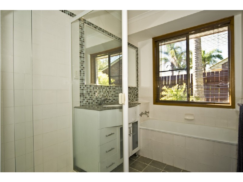 20 Kapilano Crescent, Mountain Creek QLD 4557