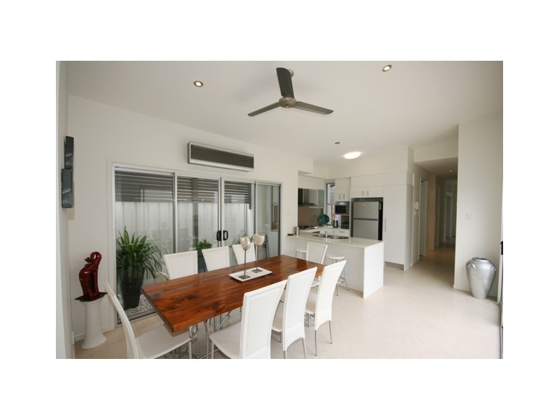 20 TORTOLA PLACE, Kawana Island QLD 4575
