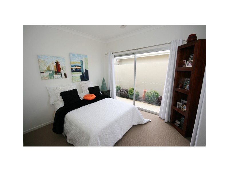 20 TORTOLA PLACE, Kawana Island QLD 4575