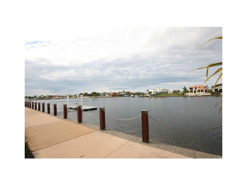 20 TORTOLA PLACE, Kawana Island QLD 4575