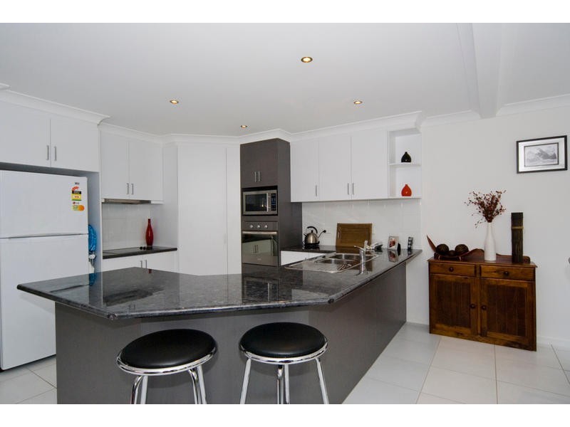 1 LOTTE PL, Little Mountain QLD 4551