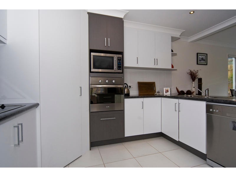 1 LOTTE PL, Little Mountain QLD 4551