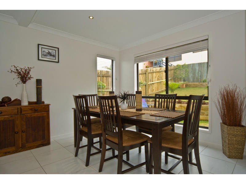 1 LOTTE PL, Little Mountain QLD 4551