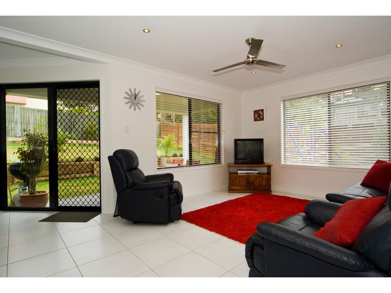 1 LOTTE PL, Little Mountain QLD 4551