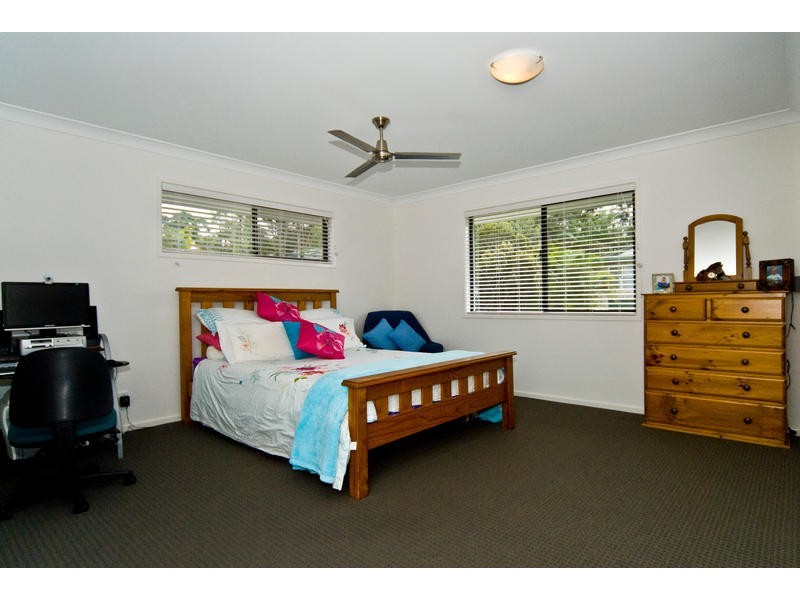1 LOTTE PL, Little Mountain QLD 4551