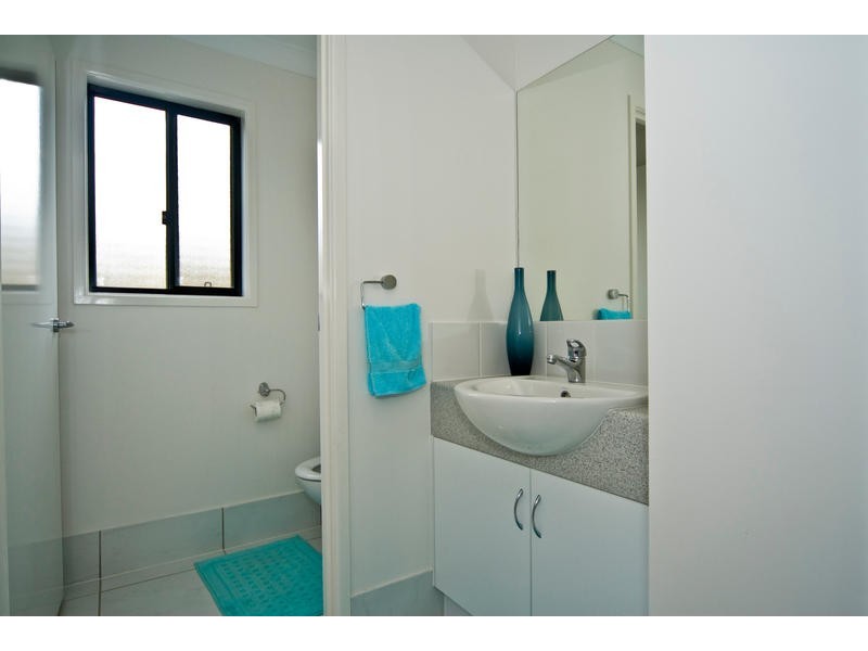 1 LOTTE PL, Little Mountain QLD 4551