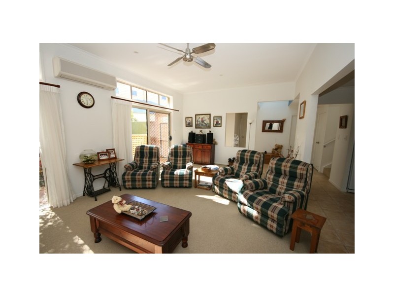 69/1 Poinsettia Crt, Mooloolaba QLD 4557