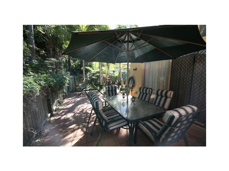 69/1 Poinsettia Crt, Mooloolaba QLD 4557