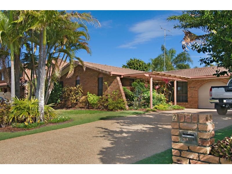 2 BANGALOW ST, Minyama QLD 4575