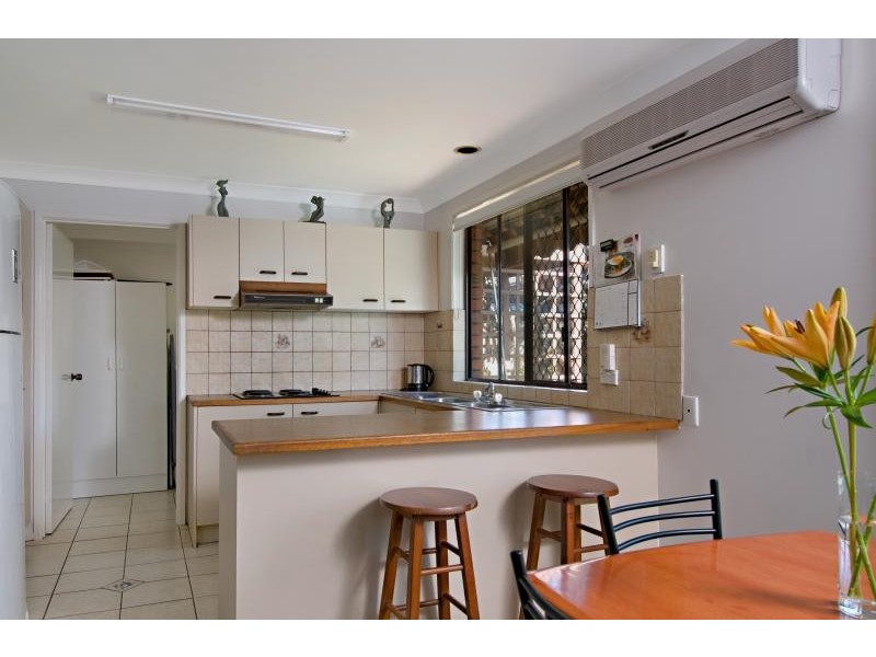 2 BANGALOW ST, Minyama QLD 4575