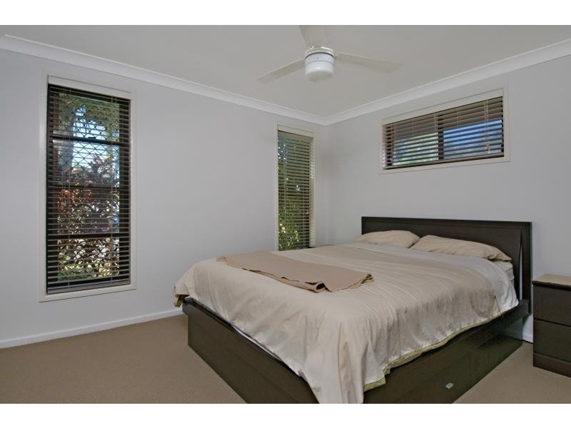 2 BANGALOW ST, Minyama QLD 4575