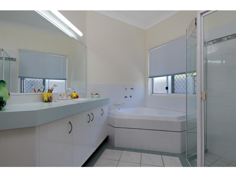 11 LINDER PLACE, Buderim QLD 4556