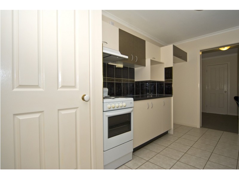 4 SANCTUARY PL, Little Mountain QLD 4551