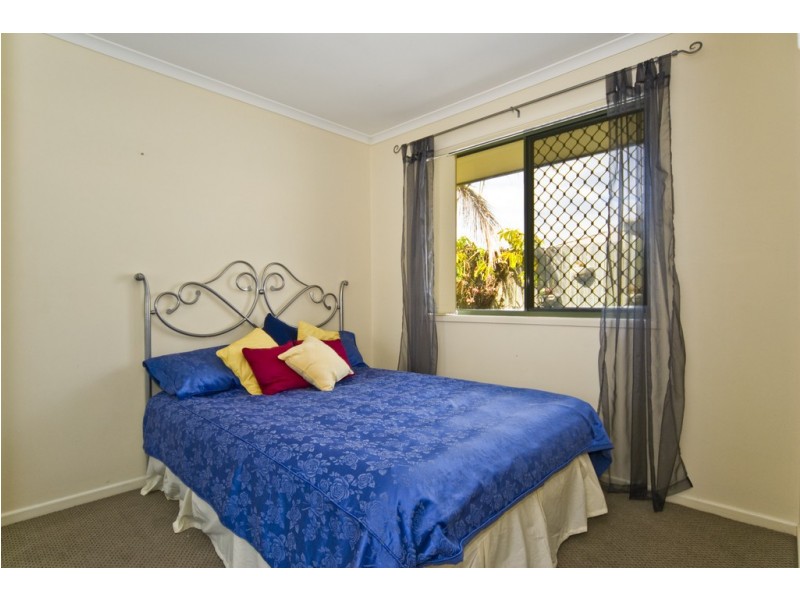 4 SANCTUARY PL, Little Mountain QLD 4551