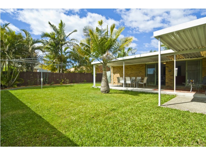 4 SANCTUARY PL, Little Mountain QLD 4551