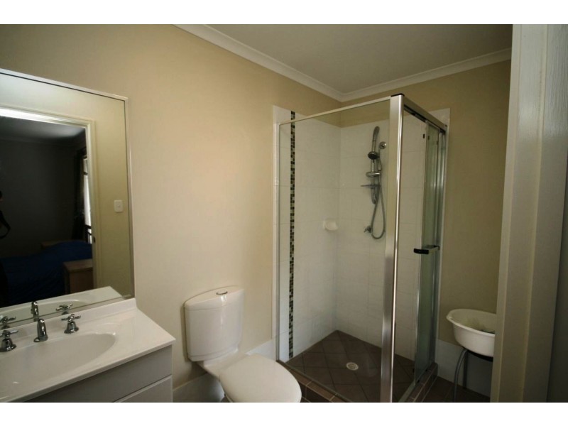 13 Davis St, Sippy Downs QLD 4556