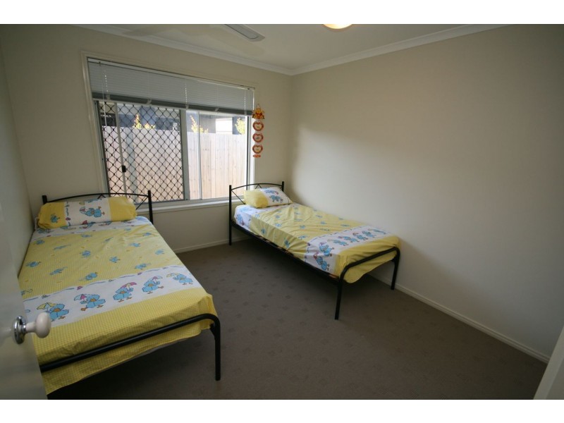 13 Davis St, Sippy Downs QLD 4556