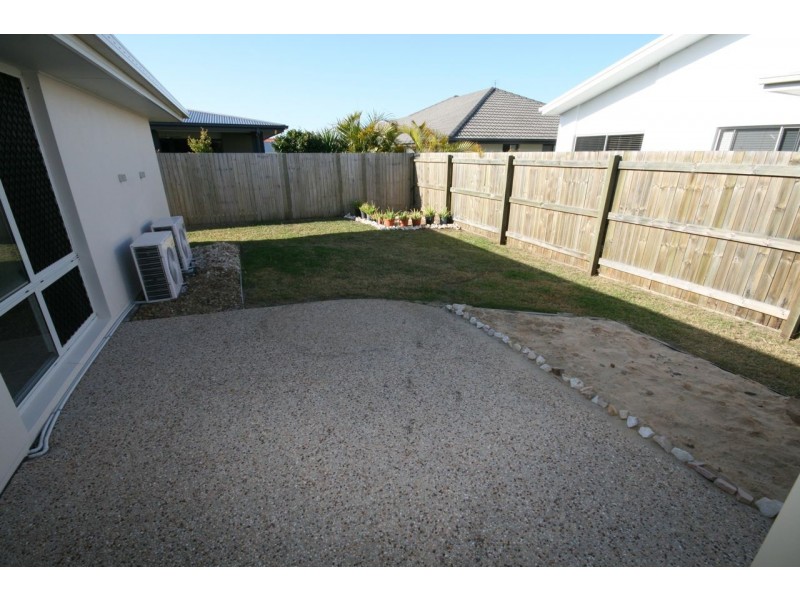 13 Davis St, Sippy Downs QLD 4556