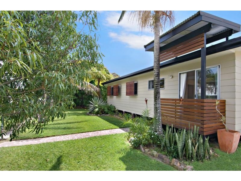 19 BOOMBA ST, Pacific Paradise QLD 4564