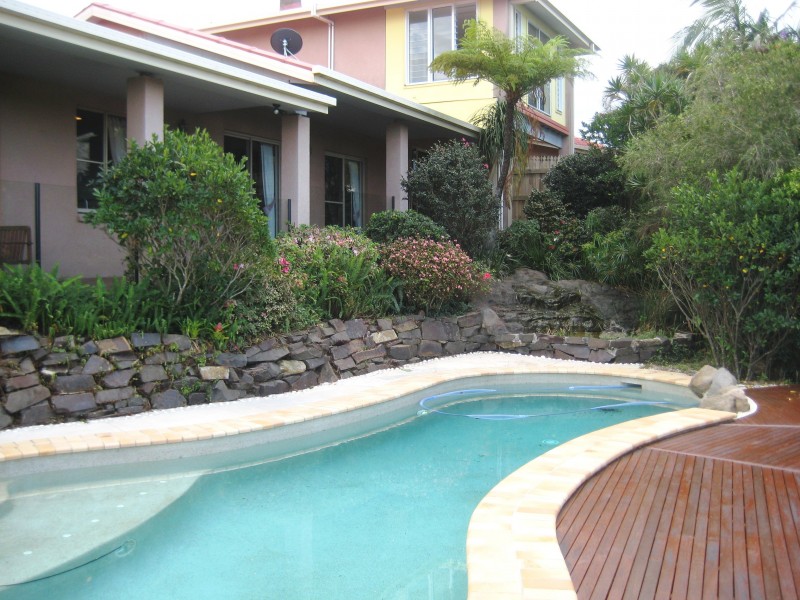 6 BOONABAH PL, Little Mountain QLD 4551