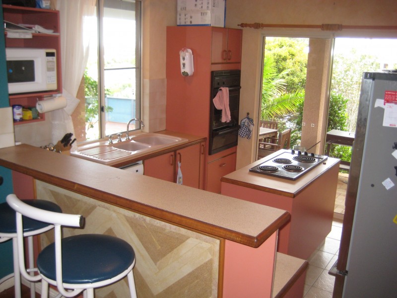 6 BOONABAH PL, Little Mountain QLD 4551