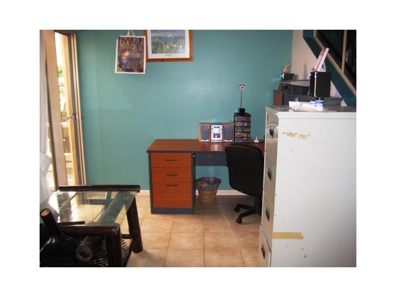 6 BOONABAH PL, Little Mountain QLD 4551