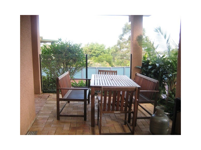 6 BOONABAH PL, Little Mountain QLD 4551