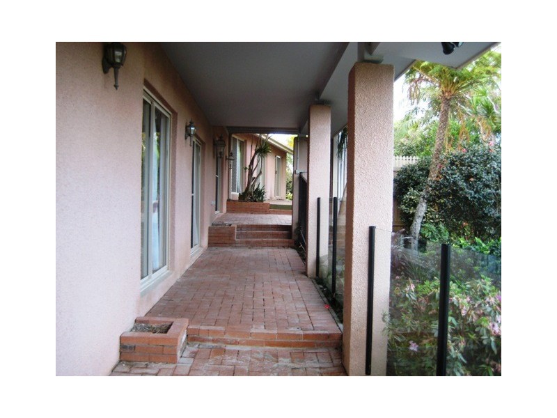 6 BOONABAH PL, Little Mountain QLD 4551