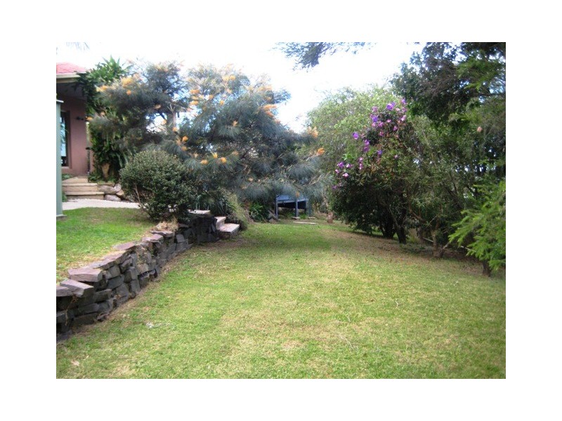 6 BOONABAH PL, Little Mountain QLD 4551