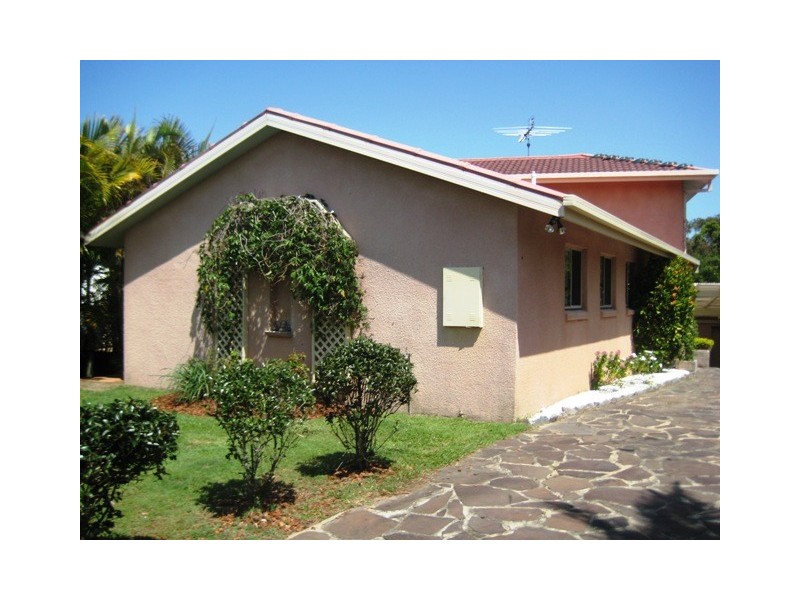 6 BOONABAH PL, Little Mountain QLD 4551