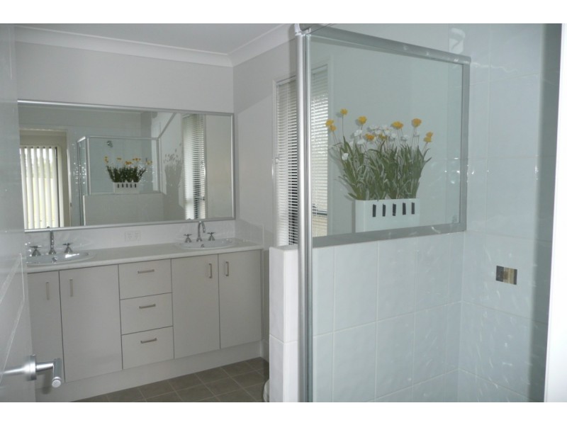 Glass House Mountains QLD 4518