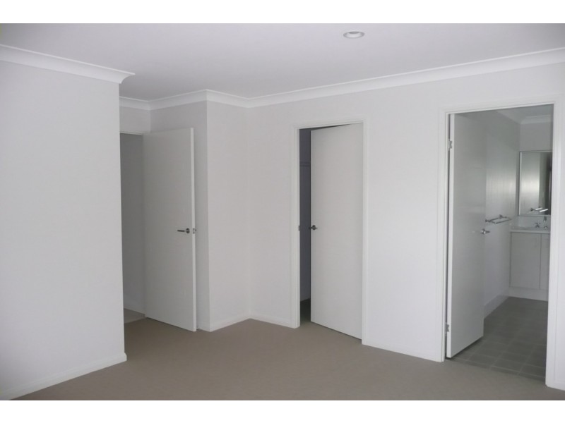 Glass House Mountains QLD 4518