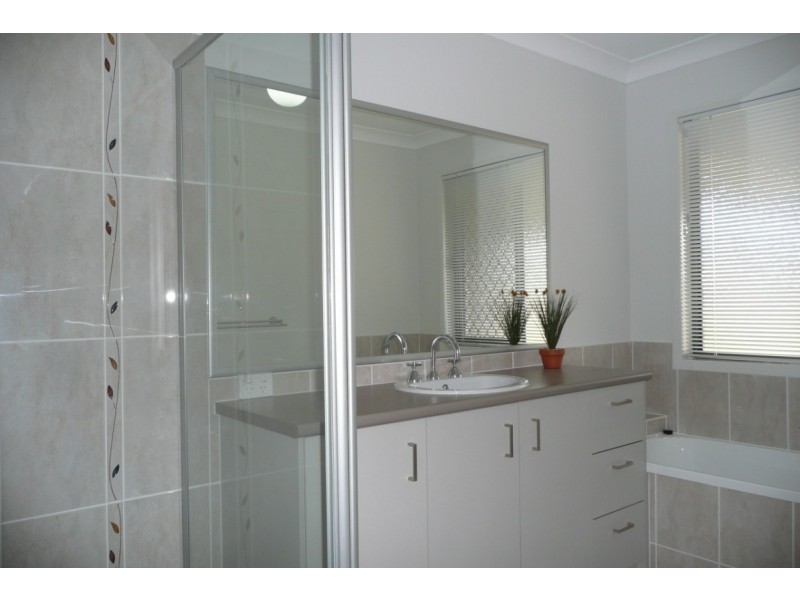 Glass House Mountains QLD 4518