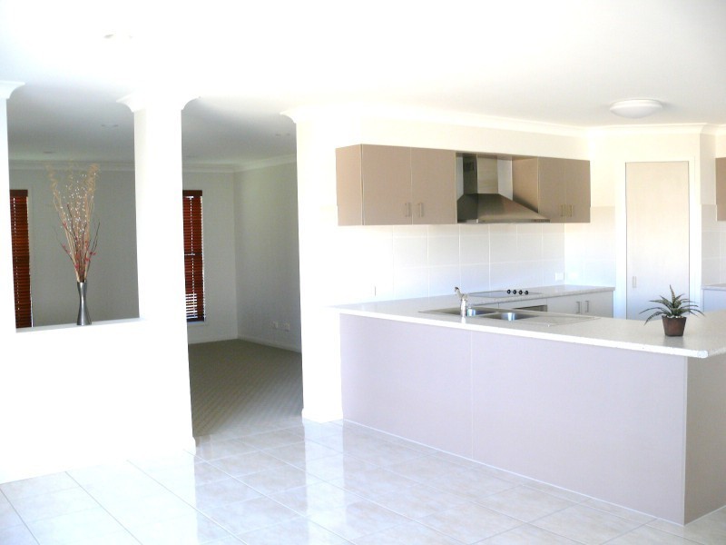 Glass House Mountains QLD 4518