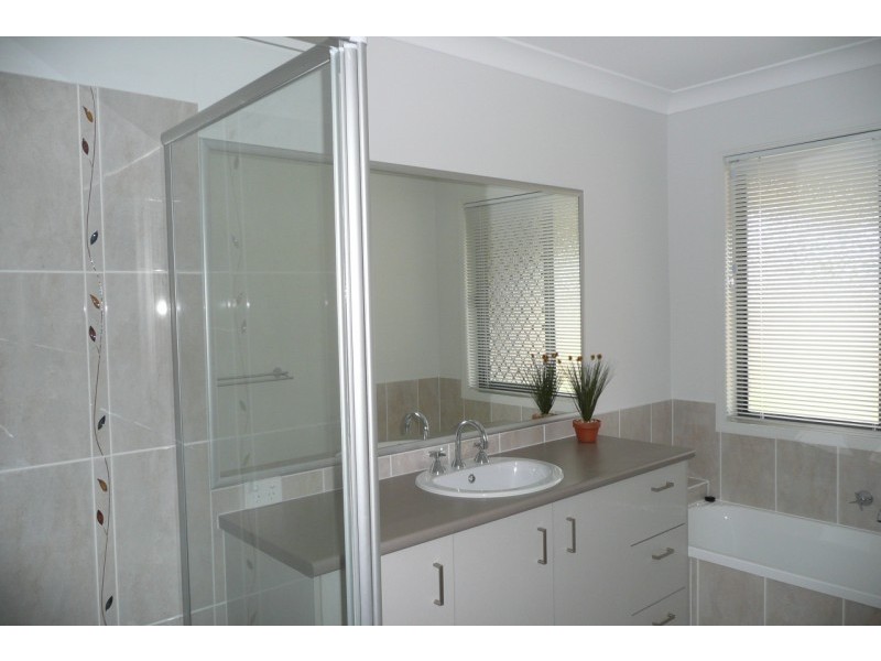 Glass House Mountains QLD 4518