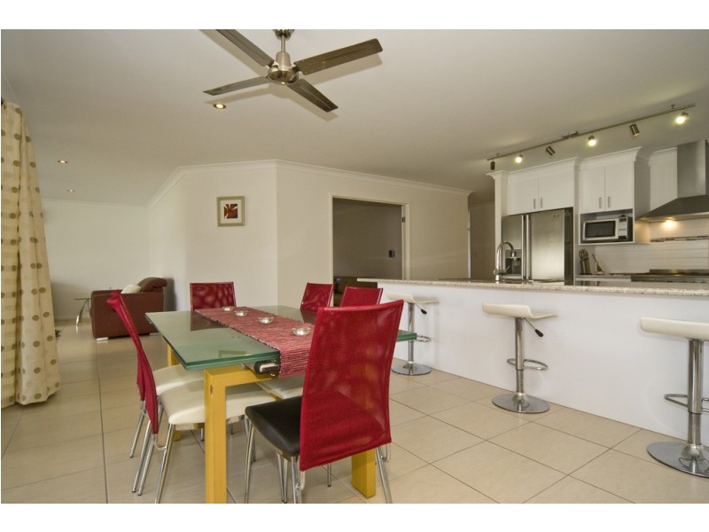 12 Hillview Crescent, Little Mountain QLD 4551