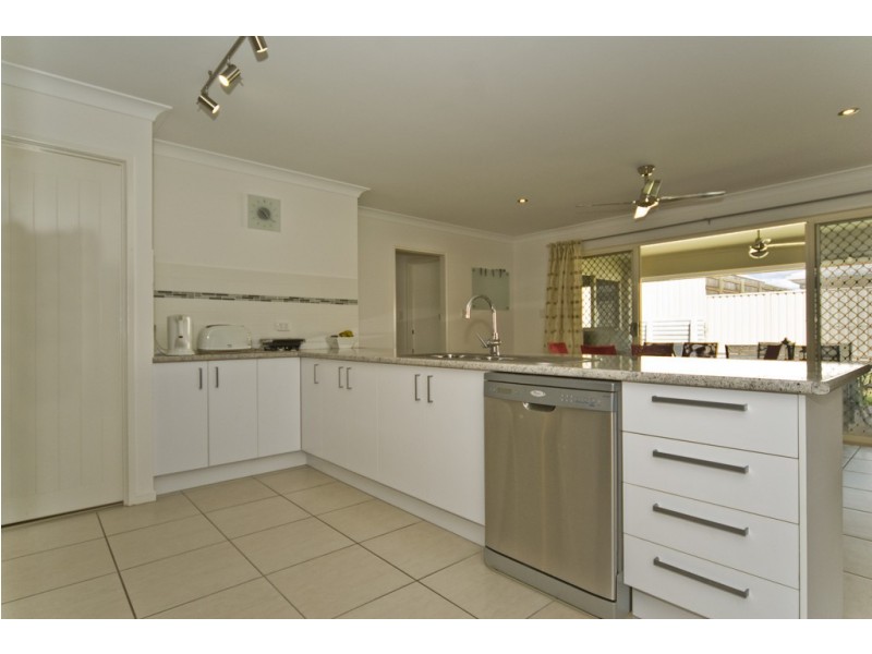 12 Hillview Crescent, Little Mountain QLD 4551