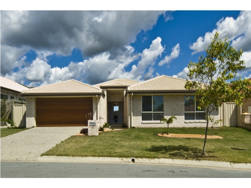12 Hillview Crescent, Little Mountain QLD 4551