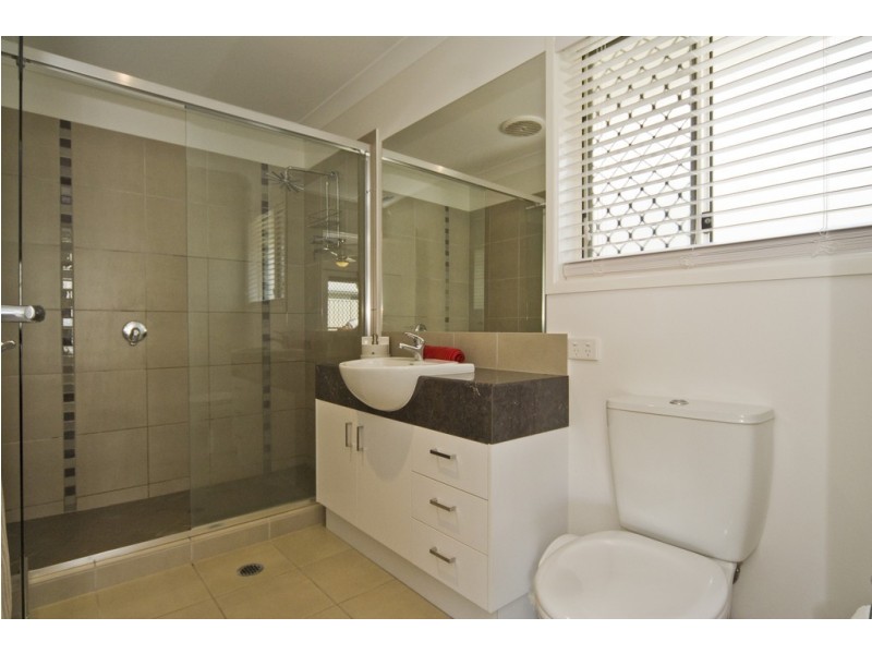 12 Hillview Crescent, Little Mountain QLD 4551