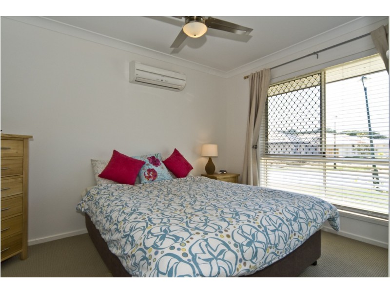 12 Hillview Crescent, Little Mountain QLD 4551