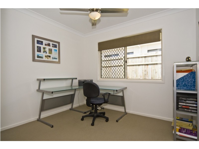 12 Hillview Crescent, Little Mountain QLD 4551