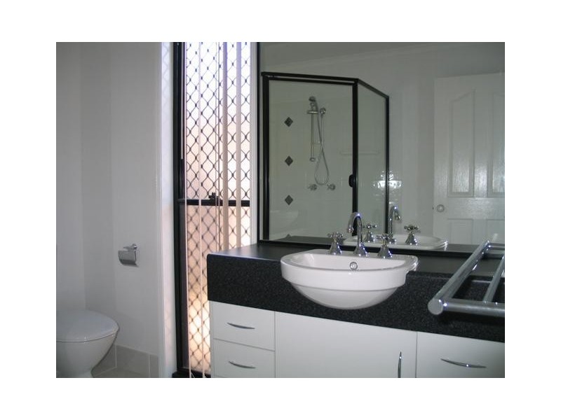 Gumview Pl, Caloundra QLD 4551