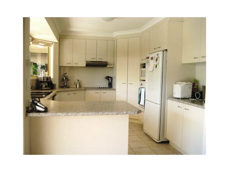 21 LAKESIDE CR, Currimundi QLD 4551