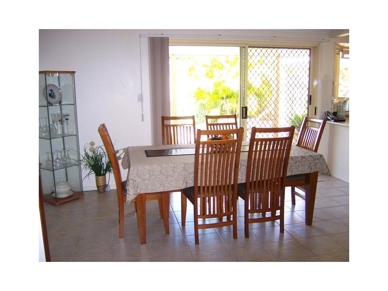 21 LAKESIDE CR, Currimundi QLD 4551