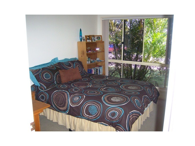 21 LAKESIDE CR, Currimundi QLD 4551