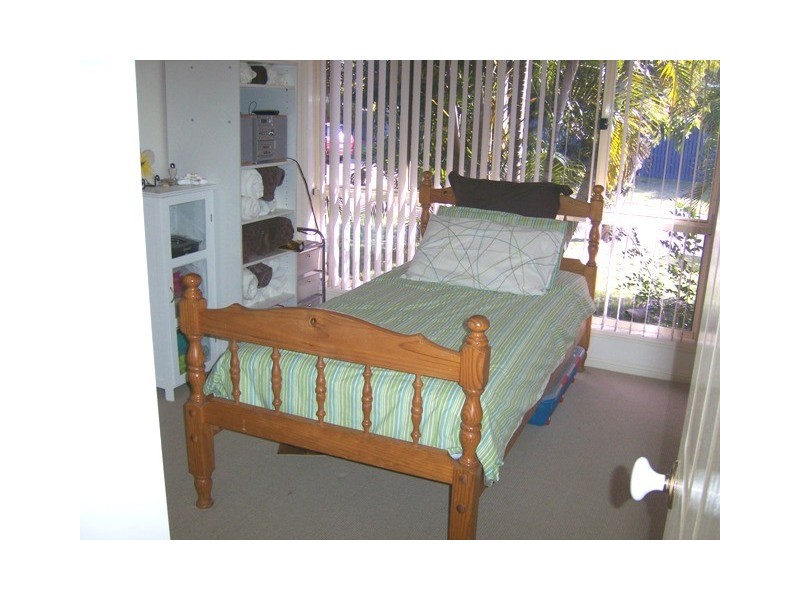 21 LAKESIDE CR, Currimundi QLD 4551